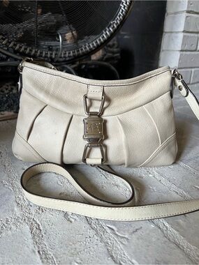 B. Makowsky Beige Leather Silver Clasp Pleated Shoulder Bag